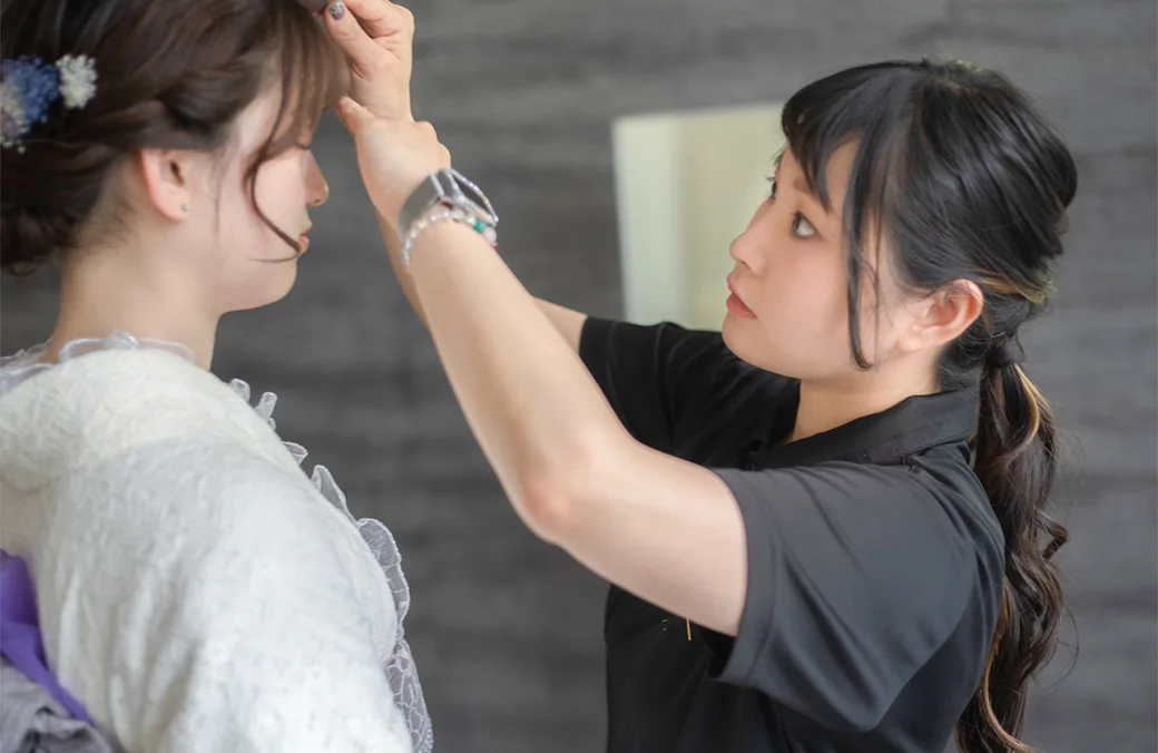 開店前のヘアセット